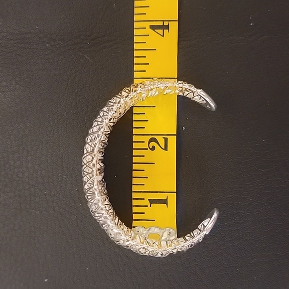 UltraFine Silver Large Bold Wire Wrapped Cuff - Picture 6 of 6